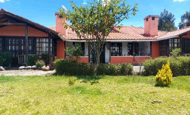 Venta Terreno campestre, ubicación a 10' de Cayambe, Ecuador