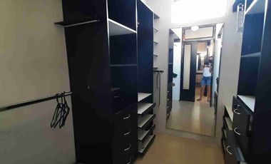 Samborondón sector UESS departamento en venta