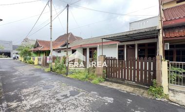 RUMAH DIJUAL DI SOLO KOTA DEKAT SOLO SQUARE MALL, STADION MANAHAN