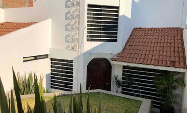 Residencia en Renta en Privado – Lomas de las Américas Norte