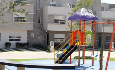 CASA EN REMATE EXCELENTES AMENIDADES UBICASION APARTA CON RECURSOS PROPIOS UNICA OPORTUNIDAD!Hacienda las Rosas, Cuautitlán