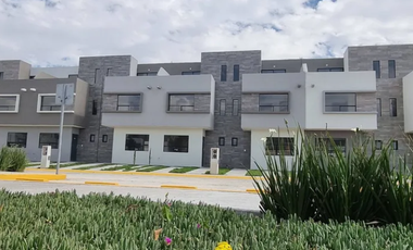 CASA EN REMATE EXCELENTES AMENIDADES UBICASION APARTA CON RECURSOS PROPIOS UNICA OPORTUNIDAD!Hacienda las Rosas, Cuautitlán