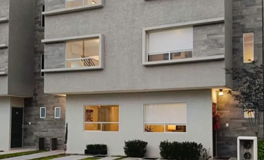 CASA EN REMATE EXCELENTES AMENIDADES UBICASION APARTA CON RECURSOS PROPIOS UNICA OPORTUNIDAD!Hacienda las Rosas, Cuautitlán