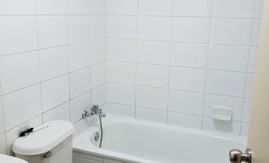 Lindo departamento de 2 dormitorios en Condominio con estacionamiento y bajos gastos comunes