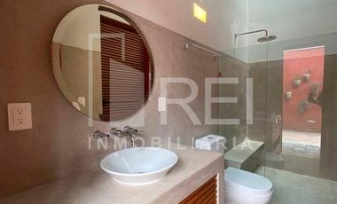 CASA EN RENTA CONDOMINIO NUEVO CHAPALA