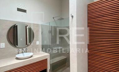 CASA EN RENTA CONDOMINIO NUEVO CHAPALA