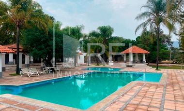 CASA EN RENTA CONDOMINIO NUEVO CHAPALA