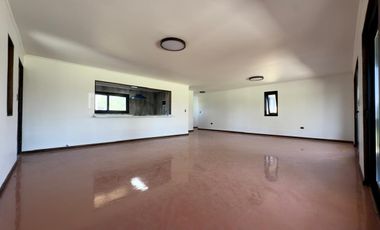 Se arrienda casa nueva camino a Sagrada Familia, 3 piezas 4 baños, Curicó