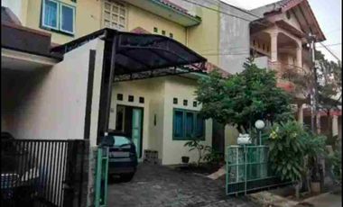 Rumah 2 lantai  1.2 M di pondok Melati LT 130 LB 108 semi furnished dekat tol jatiwarna