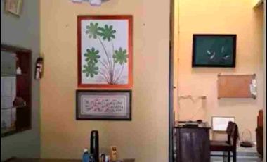 Rumah 2 lantai  1.2 M di pondok Melati LT 130 LB 108 semi furnished dekat tol jatiwarna