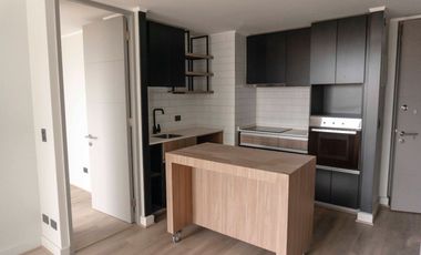Departamento 2 dormitorios en arriendo en Macul, a pasos del Metro Rodrigo de Araya
