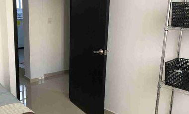 VENDO PROPIEDAD PARA INVERCIONISTA CON TRES DEPARTAMENTOS Y CUATRO LOCALES COMECIALES