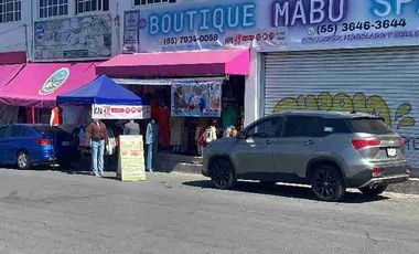 VENDO PROPIEDAD PARA INVERCIONISTA CON TRES DEPARTAMENTOS Y CUATRO LOCALES COMECIALES