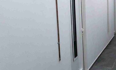 VENDO PROPIEDAD PARA INVERCIONISTA CON TRES DEPARTAMENTOS Y CUATRO LOCALES COMECIALES