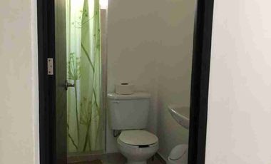 VENDO PROPIEDAD PARA INVERCIONISTA CON TRES DEPARTAMENTOS Y CUATRO LOCALES COMECIALES