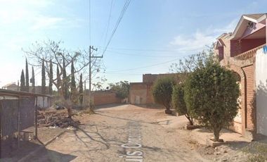 VENTA DE BONITA CASA EN EL ARENAL, JALISCO.