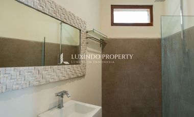 FOUR BEDROOM MODERN VILLA FOR SALE IN BERAWA, CANGGU