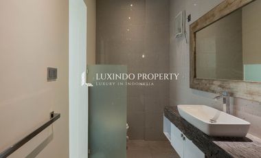 FOUR BEDROOM MODERN VILLA FOR SALE IN BERAWA, CANGGU