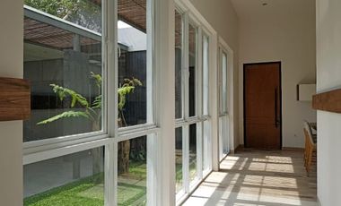 RUMAH MEWAH FULL FURNISHED STRATEGIS DEKAT TOL, RUMAH SAKIT, SEKOLAH DI CIBOLERANG BANDUNG