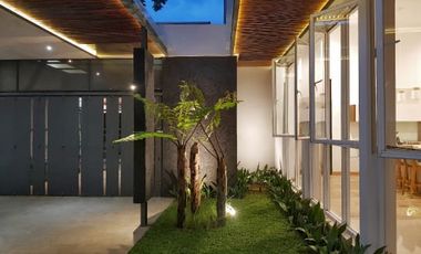 RUMAH MEWAH FULL FURNISHED STRATEGIS DEKAT TOL, RUMAH SAKIT, SEKOLAH DI CIBOLERANG BANDUNG