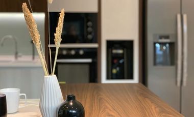 RUMAH MEWAH FULL FURNISHED STRATEGIS DEKAT TOL, RUMAH SAKIT, SEKOLAH DI CIBOLERANG BANDUNG