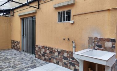 Casa de alquiler en la Urbanización Metrópolis 2, ave Narcisa de Jesús.
