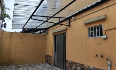 Casa de alquiler en la Urbanización Metrópolis 2, ave Narcisa de Jesús.