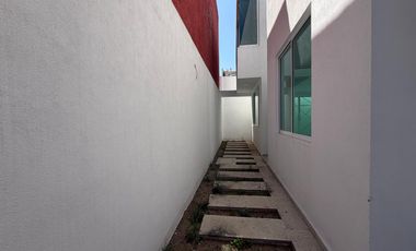 EXCELENTE VIVIENDA RESIDENCIAL ACUITLAPILCO, TLAXCALA
