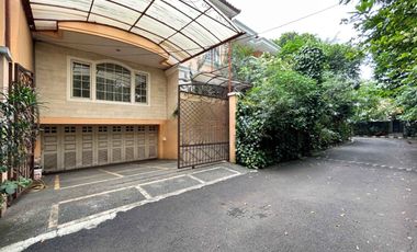 DIJUAL RUMAH MEWAH PREMIUM AREA KUNINGAN SETIABUDI PRIVATE POOL