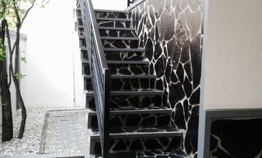 JUAL DAN SEWA RUMAH LUX