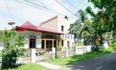 Rumah dengan Panorama Laut dan Perbukitan, Cocok untuk Homestay dekat Batu Malin Kundang Padang