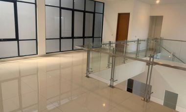 RUMAH BARU MEWAH LINGKUNGAN ASRI NYAMAN SIAP HUNI DI CIPAGANTI BANDUNG