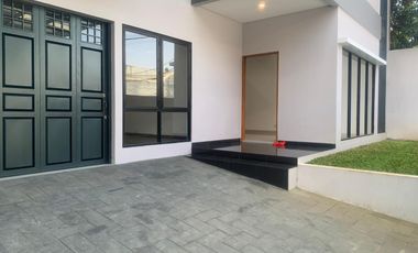 RUMAH BARU MEWAH LINGKUNGAN ASRI NYAMAN SIAP HUNI DI CIPAGANTI BANDUNG