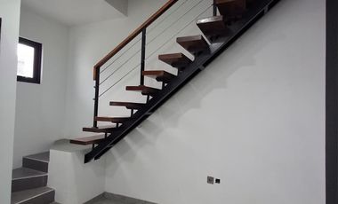 Rumah Dijual Baru 2 Lantai Di Komplek Pasir Pogor Kota Bandung