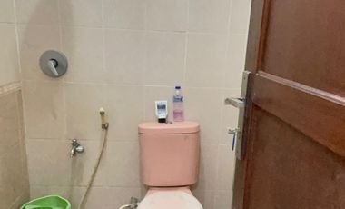 Rumah halaman luas di Ampenan