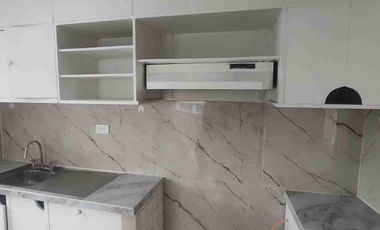 Se renta amplio y cómodo departamento de 3 habitaciones, zona Norte de Quito