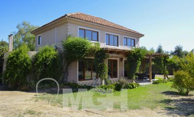 ✨ Espectacular Casa Provenzal en Condominio Las Campiñas, Chicureo - Colina.