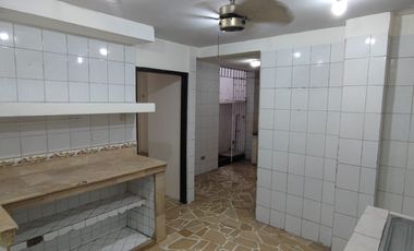 Casa renovada en venta, Los Esteros