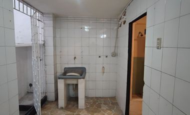 Casa renovada en venta, Los Esteros