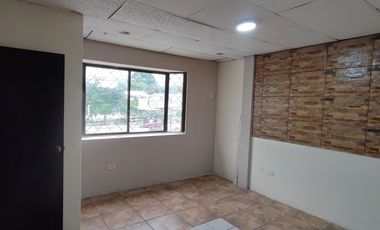 Casa renovada en venta, Los Esteros