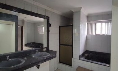 Casa renovada en venta, Los Esteros