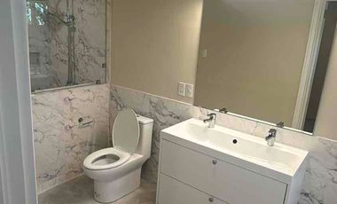 Townhouse FOR LEASE