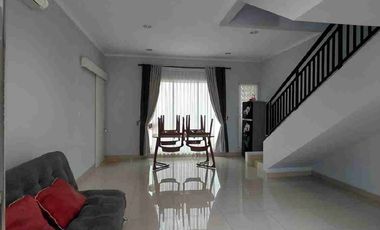 Rumah Amanda full furnish KT 3 dan KM 2 muat 2 mobil (carport dan garasi)