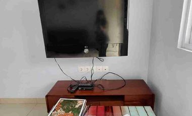 Rumah Amanda full furnish KT 3 dan KM 2 muat 2 mobil (carport dan garasi)