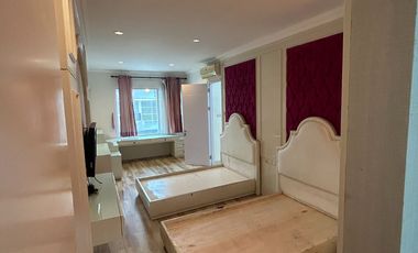 Rumah Mewah 2 Lantai, Siap Huni, 4 Kamar Tidur, di perumahan elit Makassar