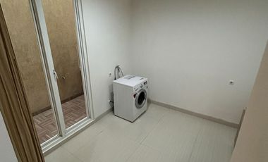 Rumah Mewah 2 Lantai, Siap Huni, 4 Kamar Tidur, di perumahan elit Makassar