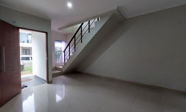 Dijual rumah 2 lantai siap huni dalam cluster eksklusif di Jakarta Timur