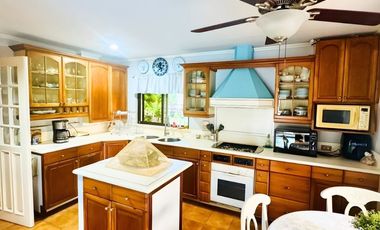 Ayala Heights House for Sale! Quezon City