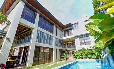 128M Fully Furnished Brand New Modern House & Lotw/6BR in Moonwalk Paranaque For Sale  LSS