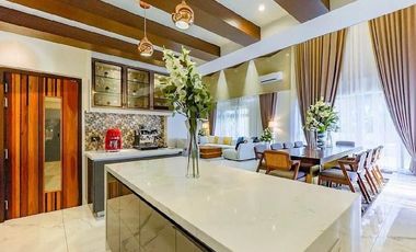 128M Fully Furnished Brand New Modern House & Lotw/6BR in Moonwalk Paranaque For Sale  LSS